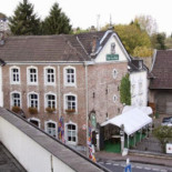 Zur Brücke