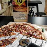 La 10 Pizza