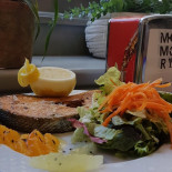 Memory Cafeteria