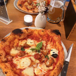 Aichas Café