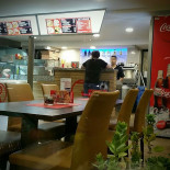 Reina Bistro