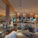 Bella Riva Café