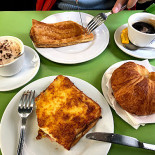 Le Croissant Rose