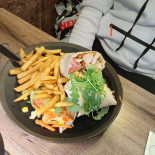 Taly’s Bowls Burgers