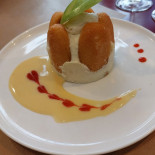 Cafe Curieux