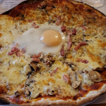 Pizzeria La Pomme De Pin