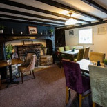 Fox Hounds Inn