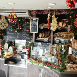Boulangerie Pains, Beurre Et Chocolat