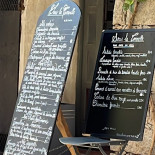 Sous La Tonnelle