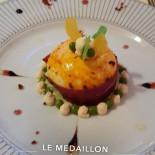 Le Médaillon