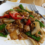 Pon Thai Bistro