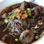 9zaab Thai Street Food