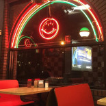 Smiling Pizzeria