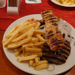 Nouri's Cafe