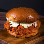 Legend Hot Chicken Hawaiian Gardens