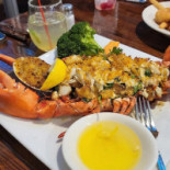 Popei's Clam Bar & Seafood Restaurant