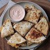 Quesadillas De Pollo Ranchero Con Tocino