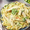 Pollo Y Brócoli Alfredo