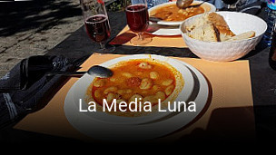 Reserve ahora una mesa en La Media Luna