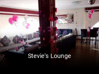 Reserve ahora una mesa en Stevie's Lounge