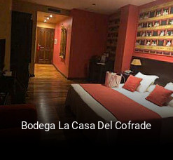 Reserve ahora una mesa en Bodega La Casa Del Cofrade