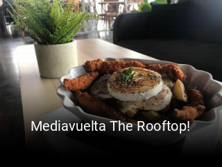 Reserve ahora una mesa en Mediavuelta The Rooftop!
