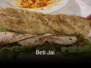 Reserve ahora una mesa en Beti Jai