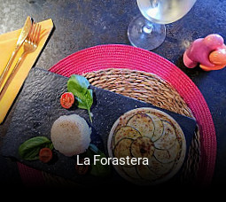 Reserve ahora una mesa en La Forastera