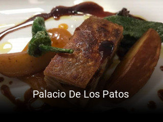 Reserve ahora una mesa en Palacio De Los Patos