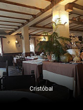Reserve ahora una mesa en Cristóbal